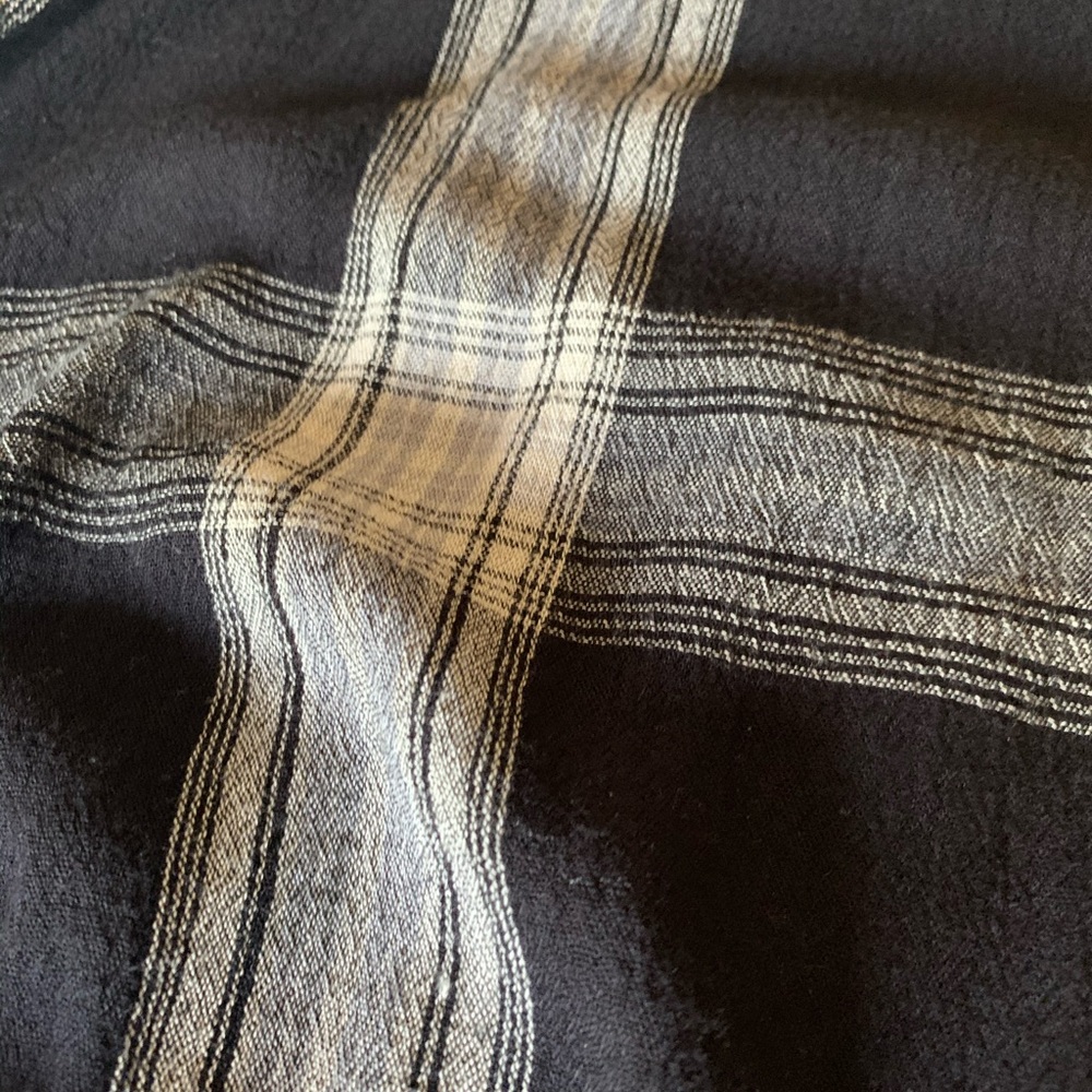 Universal Thread Top - Picture 3 of 4